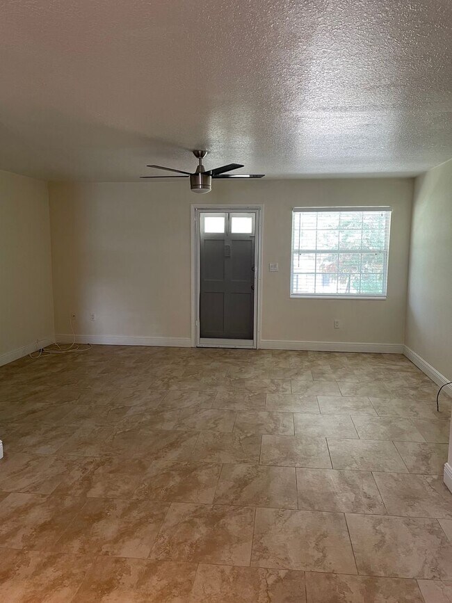 Photo - 2 Bedroom 2 Bathroom Condo in The Villas of Orlando Unit 88