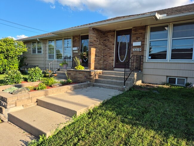 2219 W 61st Street Minneapolis 55419 - 2219 W 61st St Unidad 2219