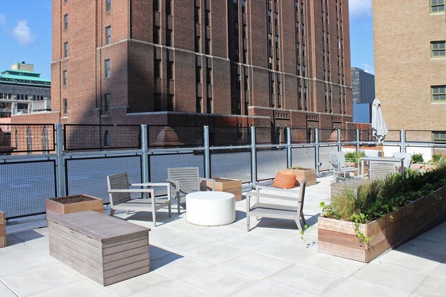 Photo - Keystone Flats Student Housing