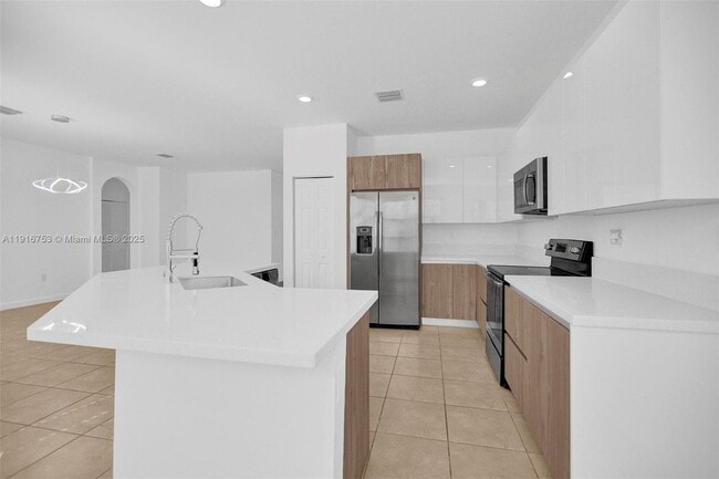 Photo - 3504 W 94th St