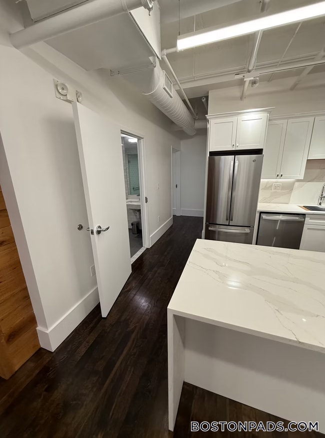 Photo - 190 High St Unit 5