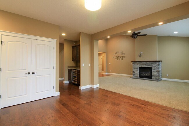 Photo - 3 Bedroom, 2.5 Bath Home + Office in South Richland