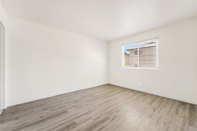 Building Photo - 5303 Del Gado Dr