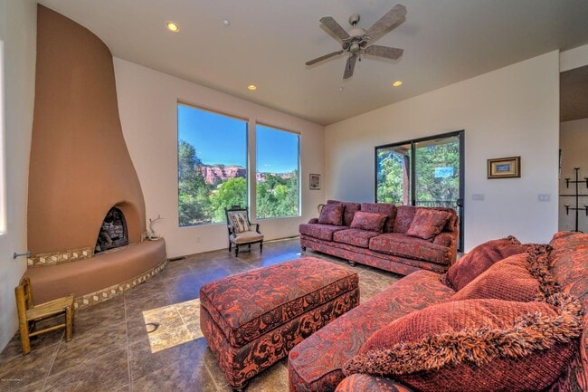 Photo - HOUSE - VILLAGE OF OAK CREEK - LAS PIEDRAS