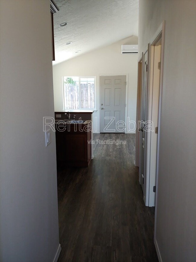 1424 NW 9th St