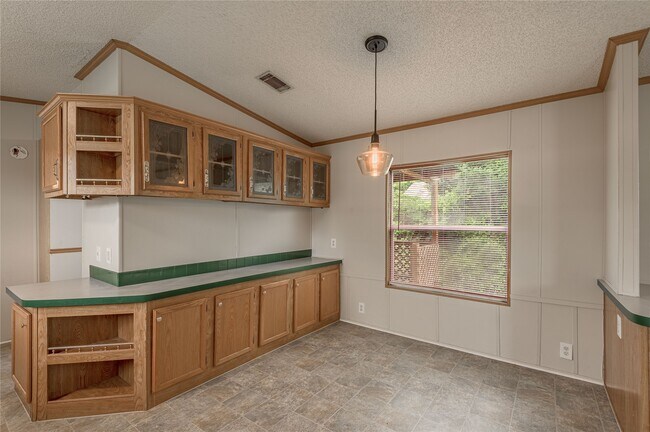 1345 FM 405 Unit 2