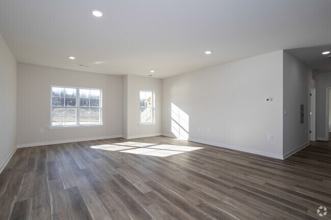 2BR, 2BA - 1,311SF - Living Area & Dining Area