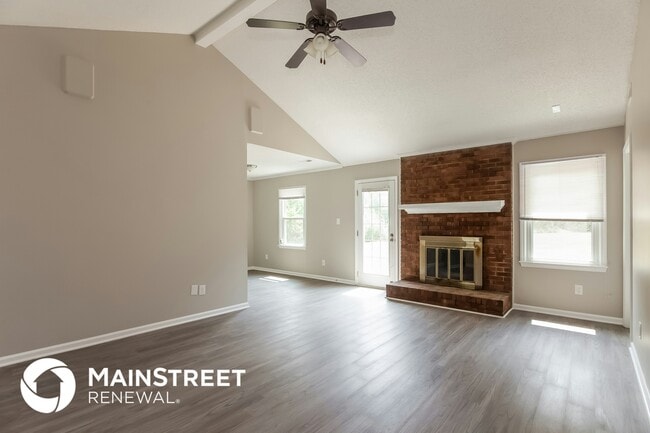 Photo - 2030 Hedgelawn Dr
