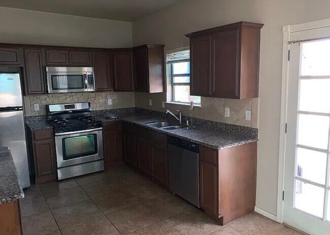 Photo - 14207 North Point Ave