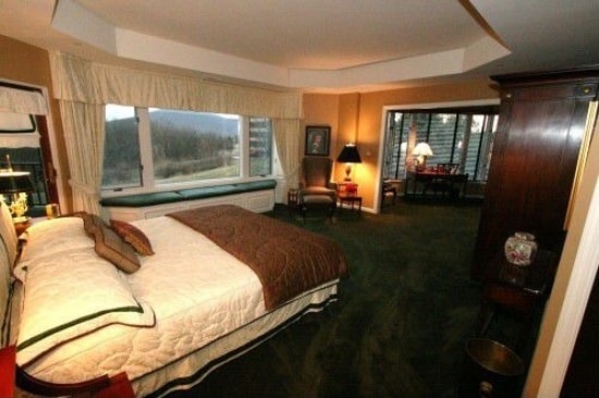 Bedroom - The Summit