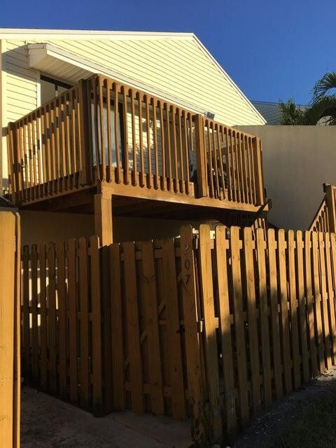 Photo - 643 Executive Center Dr Unit Q207