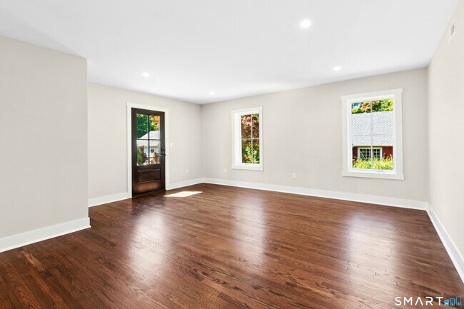 7 Ivy Hill Rd Unit 1
