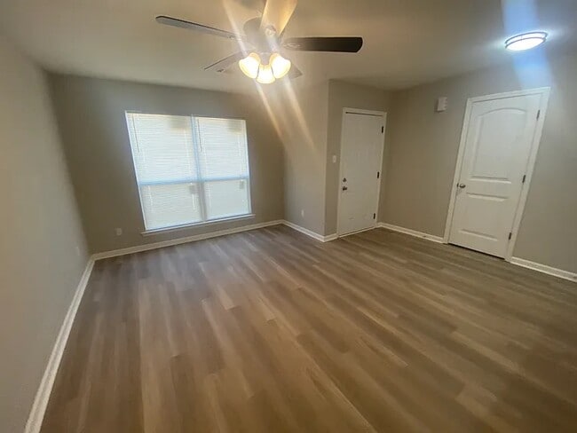 Photo - 1011 Stone St