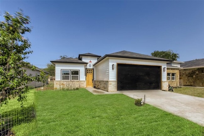 Photo - 642 Cypress Ln