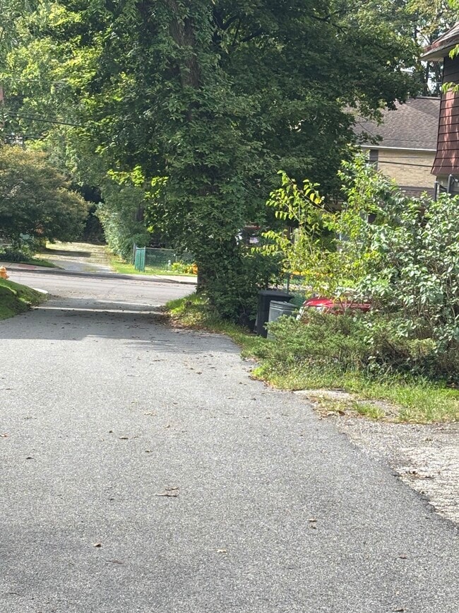 Photo - 154 Glenn St