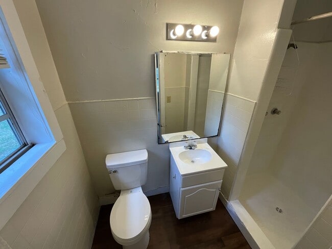 Photo - Sweet 1/1 Cottage at Hill Loop in Bonifay with Water/Sewer, Garbage, & Lawn Maintenance Included
