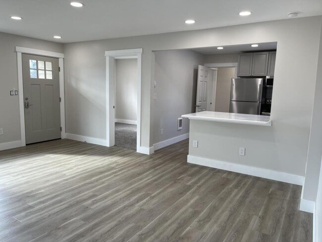 Photo - 2260 S 10th St W