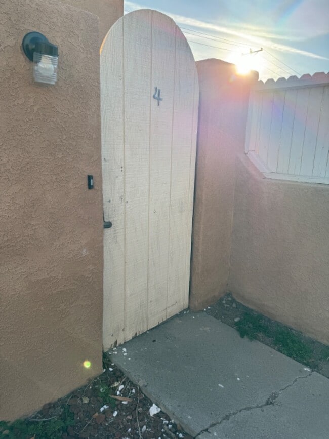 Photo - 936 San Pedro Dr SE