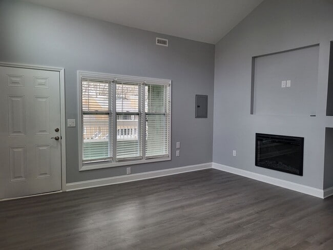 Photo - One bedroom condo uptown