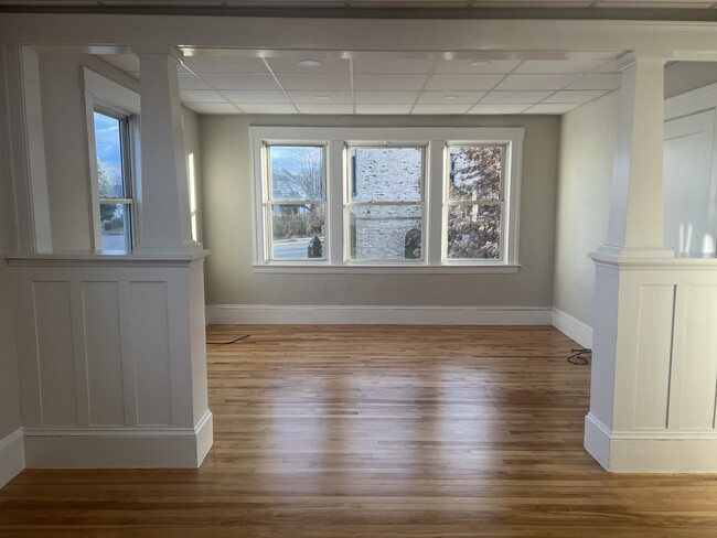 Living/dining room - 675 Franklin St Apartamentos Unidad 2