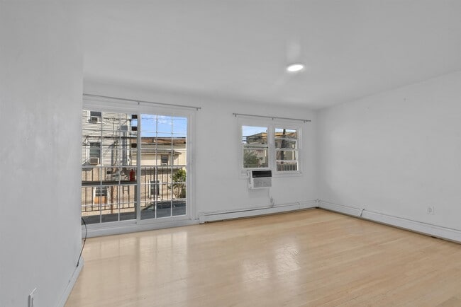 Photo - 4013 Hudson Ave Unit 2