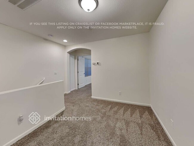 Photo - 1389 S Moccasin Trail