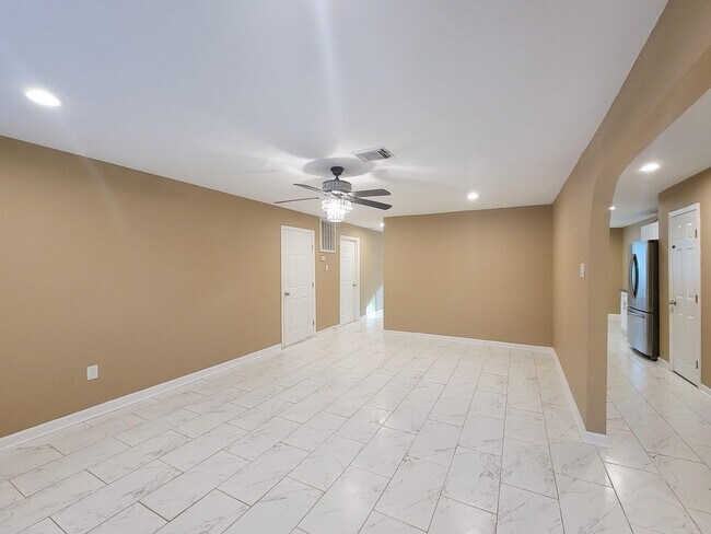 Photo - 3539 Kentwood Dr