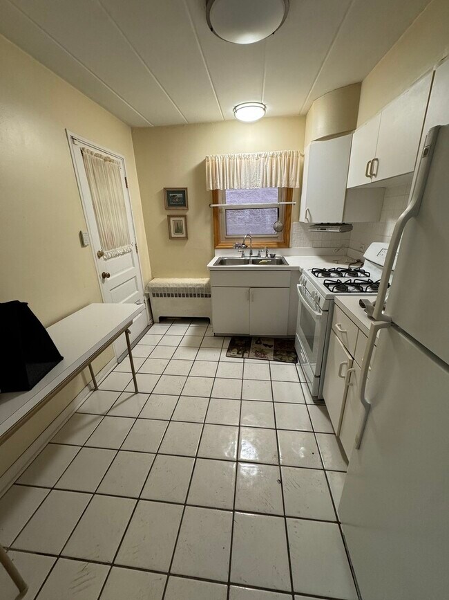 Photo - 1314 Central St