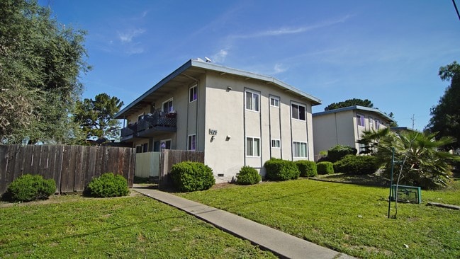 Photo - 1594 Adams Avenue