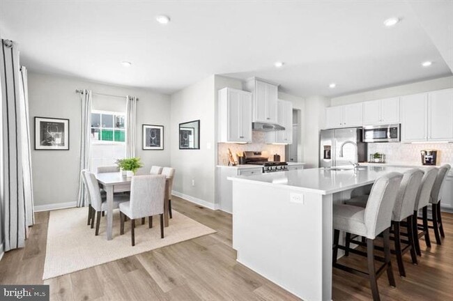 Photo - 141 Dithridge Dr