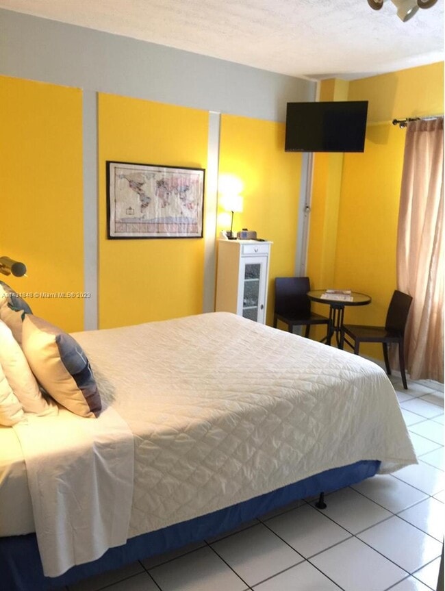 Photo - 7300 Ocean Terrace Unidad 205