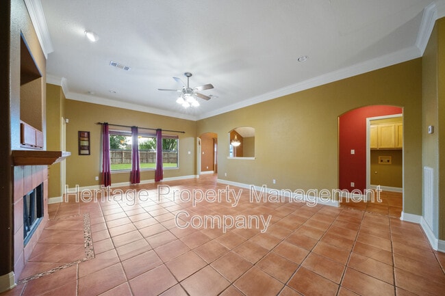 Photo - 1214 Sugar Land Dr
