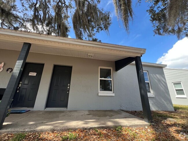 Building Photo - 1023 2nd St SE Rental