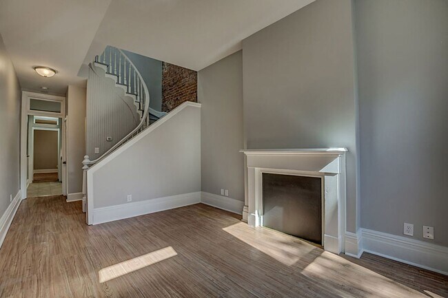 Photo - 420 Chestnut St