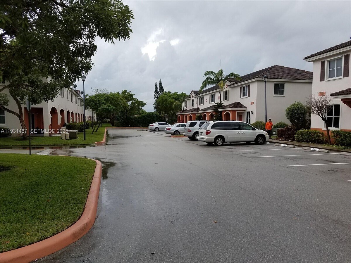 Photo - 17337 NW 7th Ave