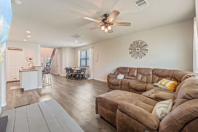 Photo - 2221 Raider Dr