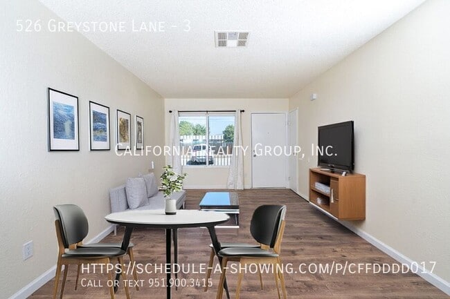 Photo - 526 Greystone Ln