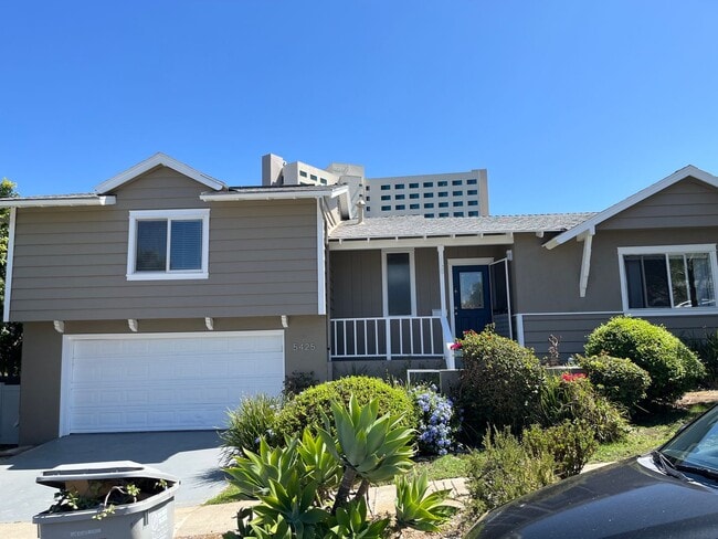 5425 Hewlett Dr
