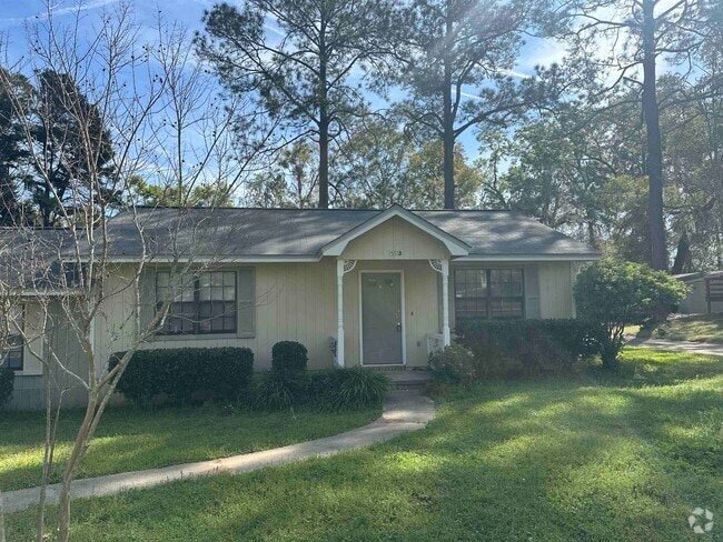 Building Photo - 1571 Coombs Dr Rental