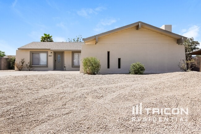 Building Photo - 3827 W Gelding Dr Rental