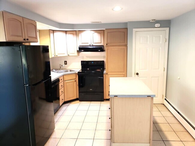 2 Alford Ln
