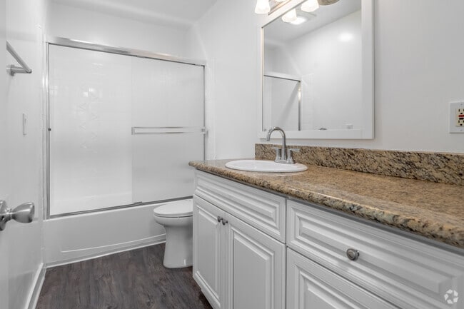 1 habitación, 1 baño - 700 pies cuadrados - Baño