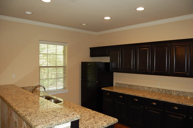 Photo - 3187 Cain Rd