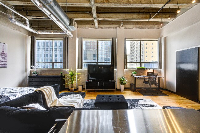 Photo - 705 Main St Unidad 417