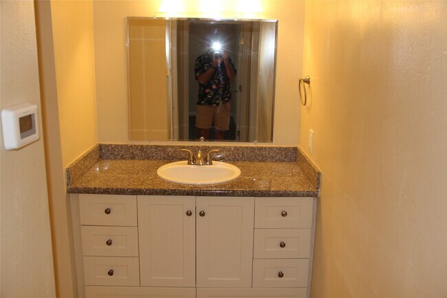 Photo - 10110 Westview Dr