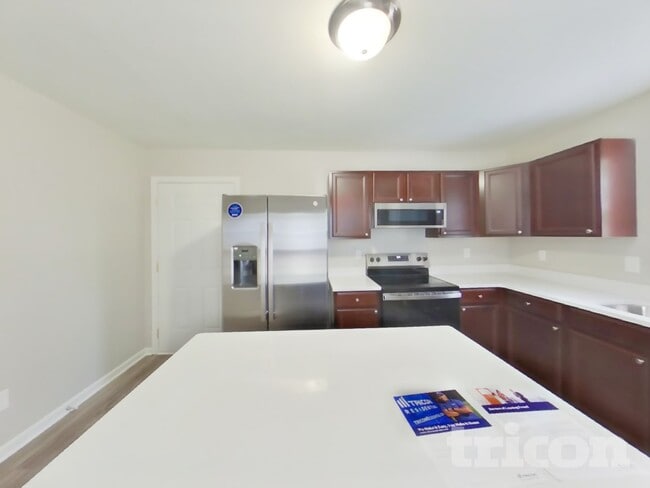 321 Lingonberry Dr