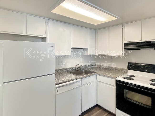Photo - 17053 E Tennessee Dr Unit 207