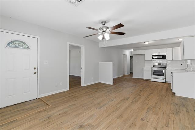 Photo - 215 N Morrow St