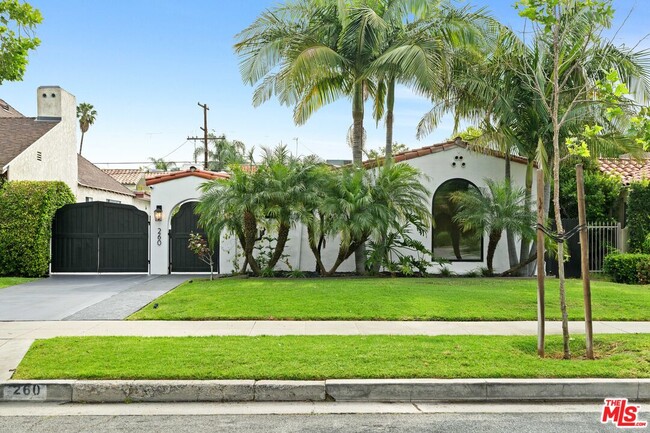 Photo - 260 S La Peer Dr