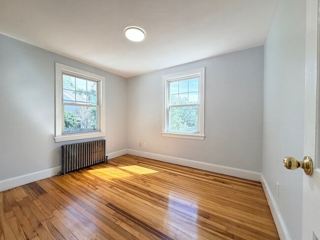 25 Brookside Rd